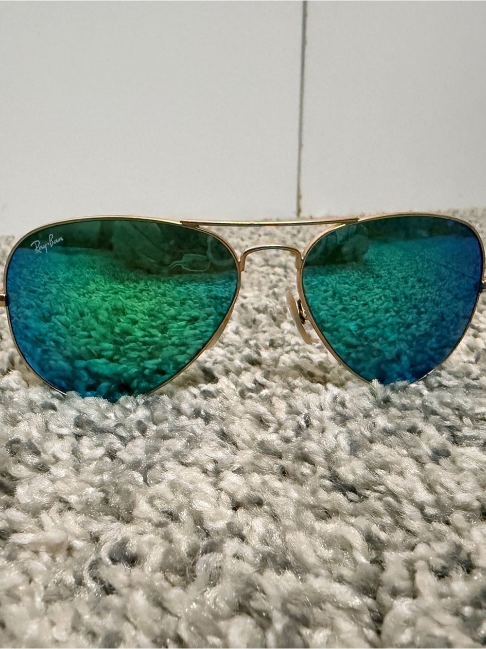 Ray-Ban Aviator Sunglasses with Green-Blue Mirrored Lenses - Picture 2 of 8
